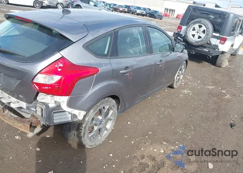 2014 Ford Focus Se z USA, uszkodzony, nr VIN 1FADP3K25EL428199